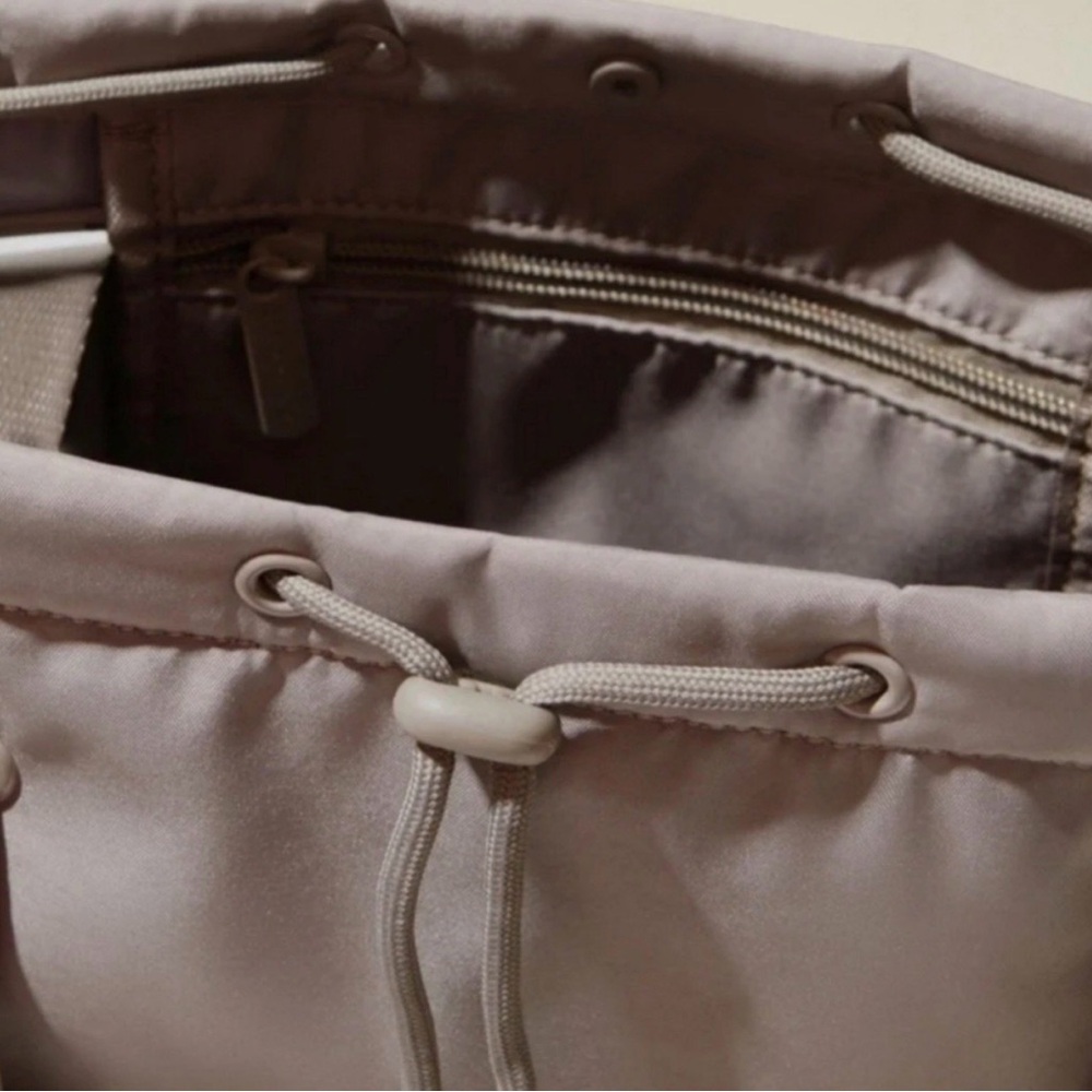 Beyond Yoga Mauve Backpack - Picture 10 of 10